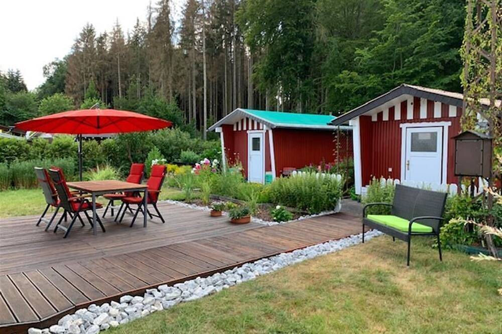 Houten huis met grote tuin en sauna \"honden welkom\" in Helferskirchen, Westerwald
