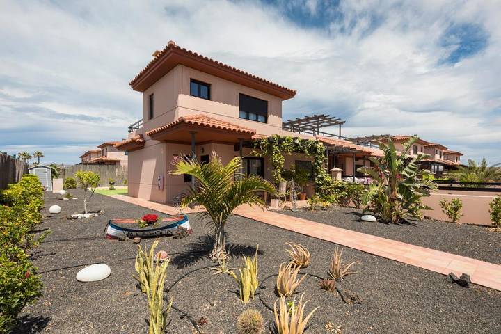 Villa voor 4 personen, with tuin and zwembad as well as uitzicht and kinderzwembad, met huisdier op Fuerteventura