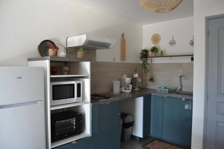 Location de vacances pour 4 personnes, avec vue et jardin à Grambois - 4