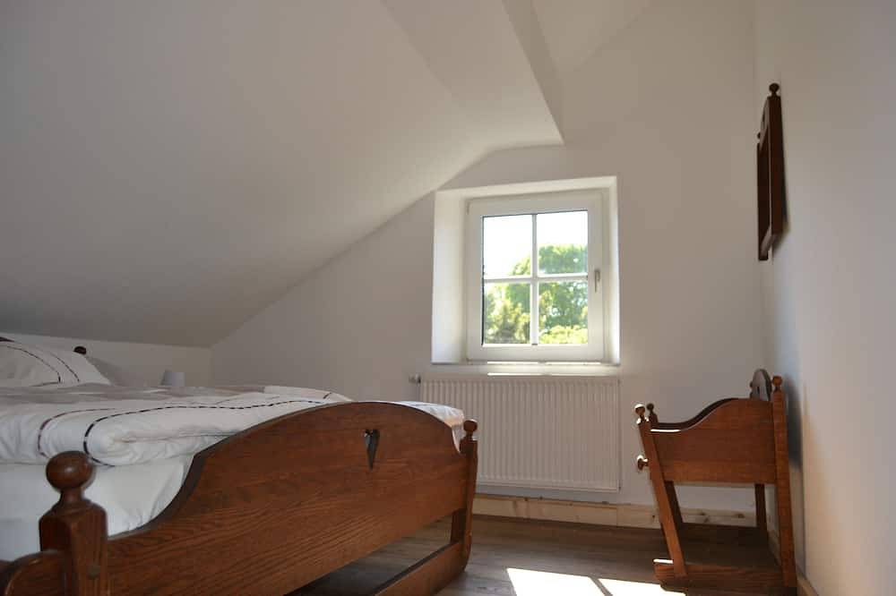 Ganze Wohnung, Komplett sanierte Ferienwohnung mit toller Terrasse in Mitten der Natur in Nettetal, Niederrhein