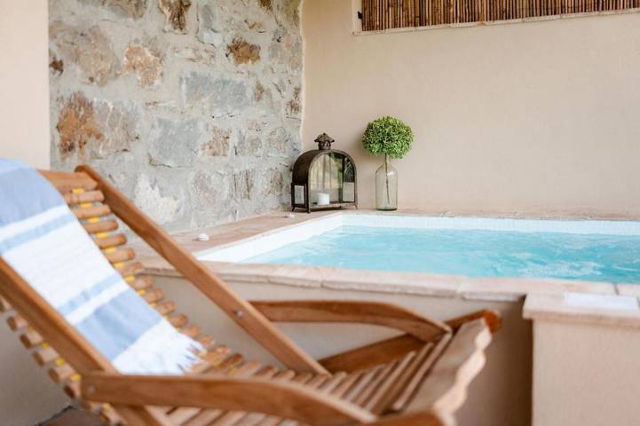Location de vacances pour 2 personnes, avec vue et jardin ainsi que sauna et piscine, animaux acceptés à Apricale - 4