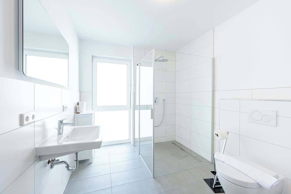 Ganze Wohnung, Lit Living: Luxus | Box Spring | Parking | Balcony in Ludwigshafen, Kurpfalz