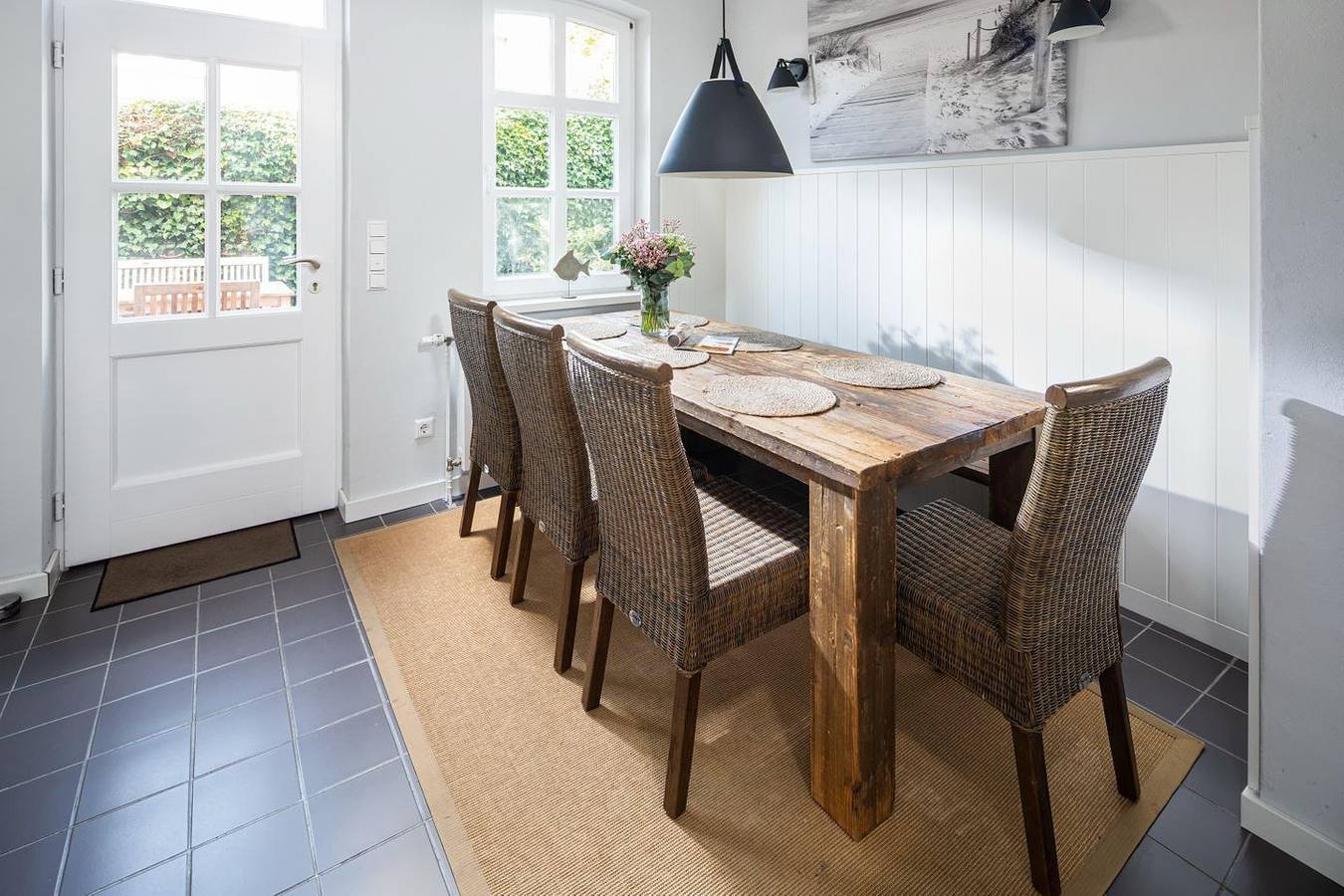 Rothen Huus – Stilvolles Ferienhaus mit Terrasse & Nähe zum Nordstrand in Norderney