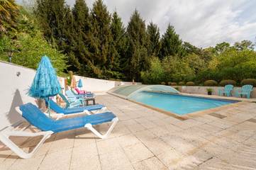 Gîte pour 6 personnes, avec jardin à Plumelin