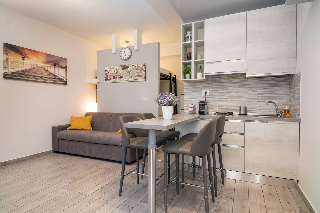 Studio Apartment "Monolocale Glicine" with Balcony & A/C in Chianchitta, Taormina