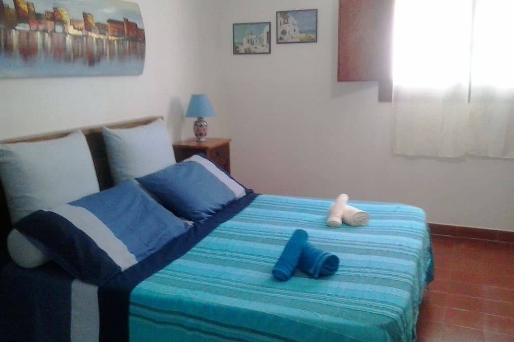 Villetta G & G a few steps from the sea in Foxi, Campidano