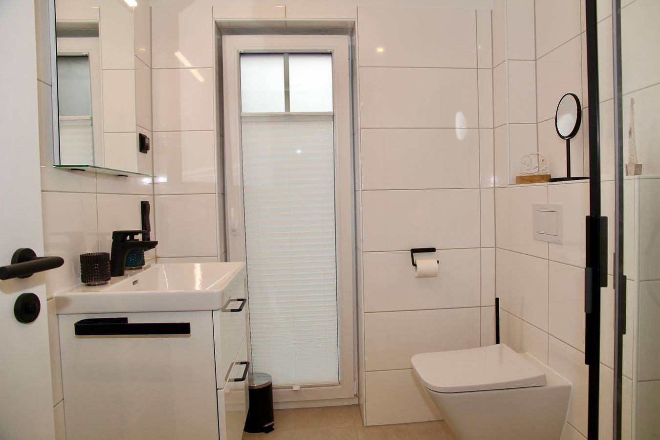 Ganze Wohnung, Küstenkoje: Neue Ferienwohnung mit Garten in Norddeich in Norddeich, Norden und Umgebung