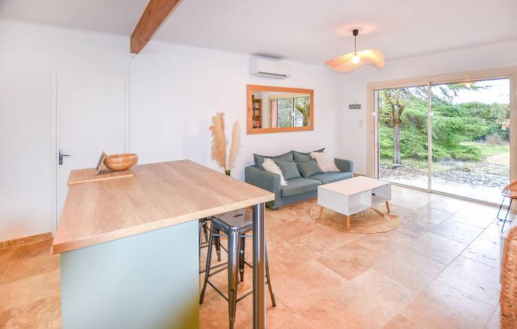 Location de vacances pour 4 personnes, avec terrasse ainsi que piscine et jardin à Mazan - 2