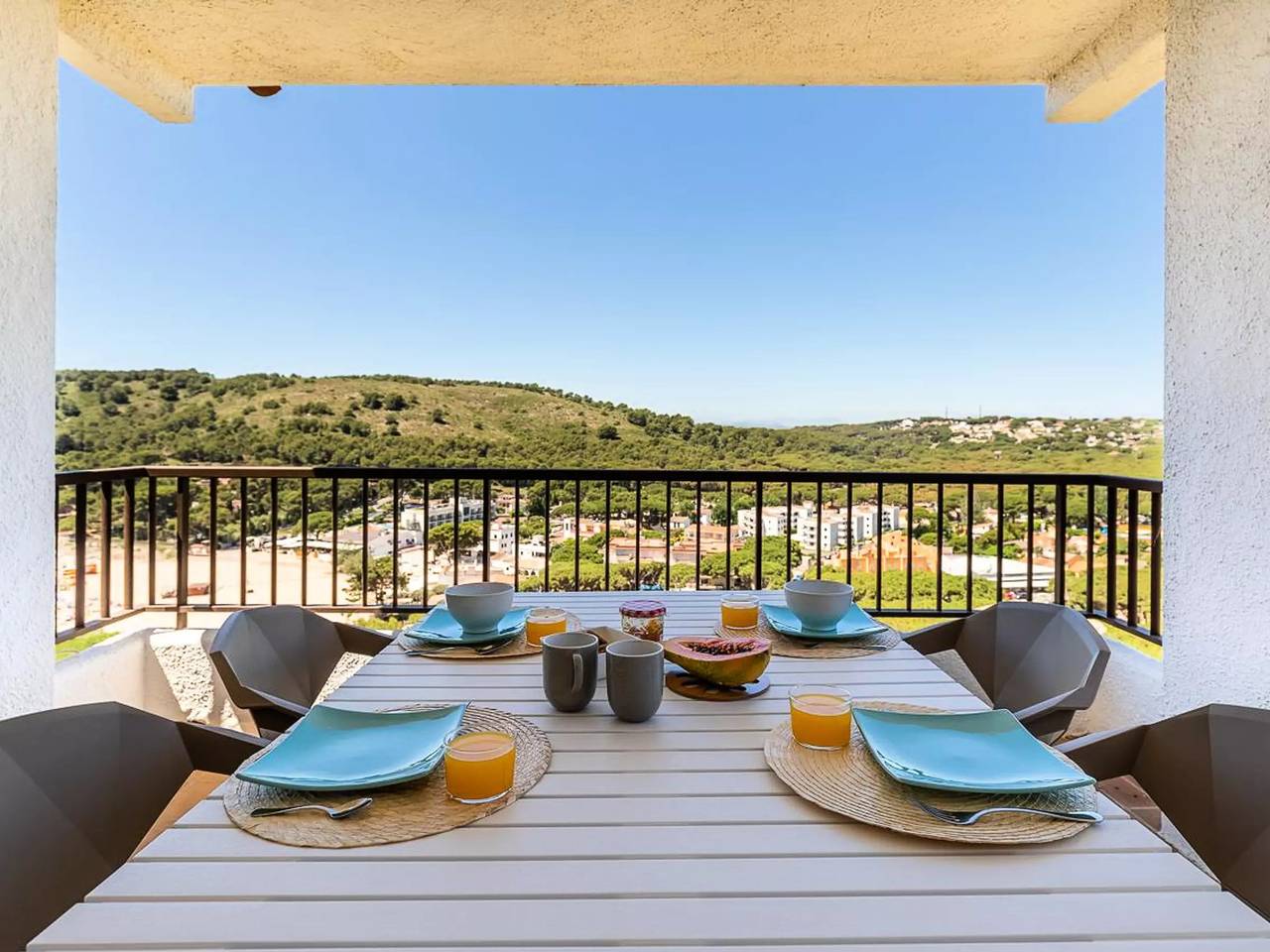 Apartamento entero, 3 estancias 4 personas in Punta Montgo, La Escala