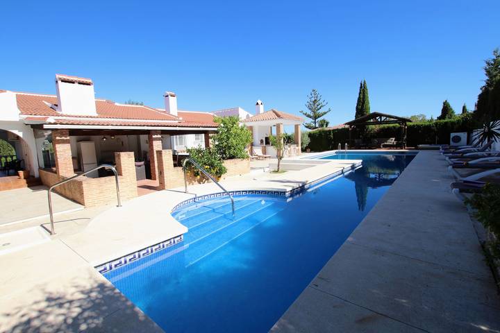 Villa voor 10 personen, met Terras en Tuin in Alhaurín de la Torre