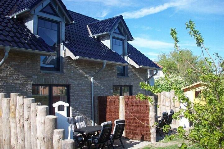 Ferienhaus für 5 Personen, mit Terrasse und Garten sowie Whirlpool und Sauna - 1