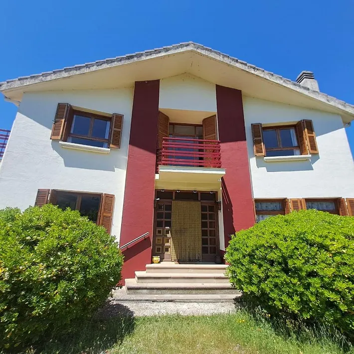 Casa de vacaciones para 10 personas, con vistas y jardín, Se admiten mascotas - 1