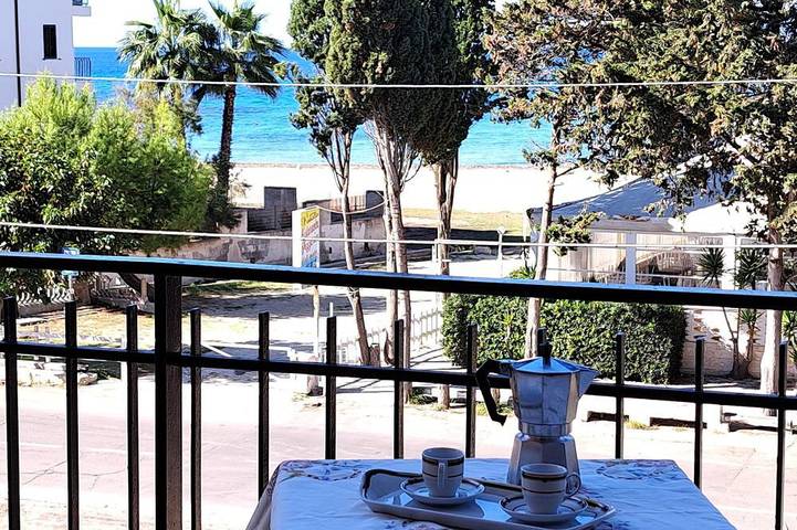 Location de vacances pour 9 personnes, avec balcon à Rivabella