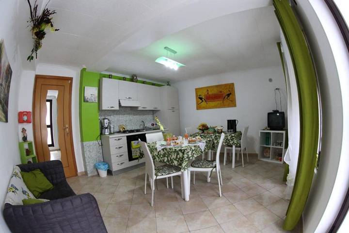 Location de vacances pour 2 personnes, avec terrasse et jardin, adapté aux familles à Caltanissetta - 2