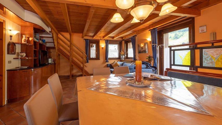 Appartement entier, Appartement de vacances "Rin Sky Rin Livigno" avec vue sur montagne et Wi-Fi in Livigno (Town), Livigno
