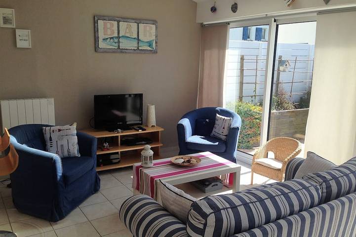 Tranquila cabaña junto al mar cerca del puerto y las tiendas. 4 personas in Guilvinec, Region de Quimper