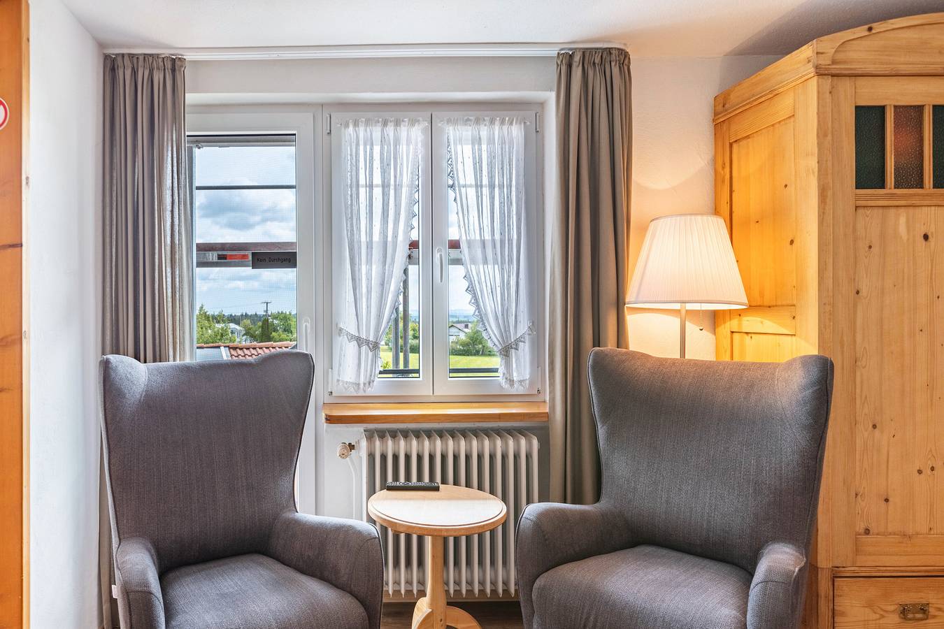 Ganzes Studio, Einzimmerapartment 'Apartment 2' mit Gemeinschaftsgarten, Balkon und Wi-Fi in Donaueschingen, Mittlerer Schwarzwald