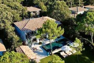 Location de vacances pour 26 personnes, avec jardin et balcon dans Pyla-sur-Mer