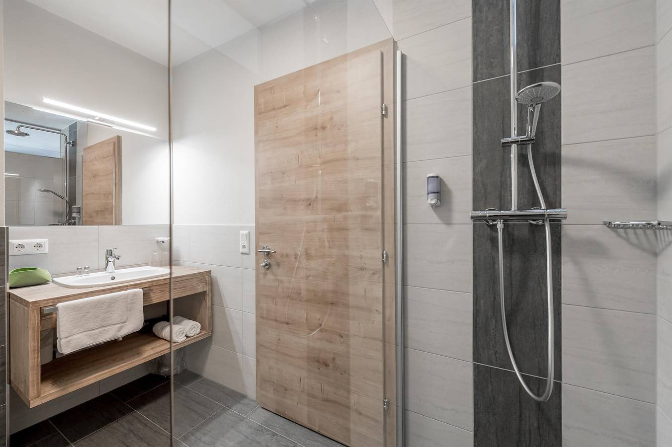 Doppelzimmer Enzian in Stubai Alps, Haiming