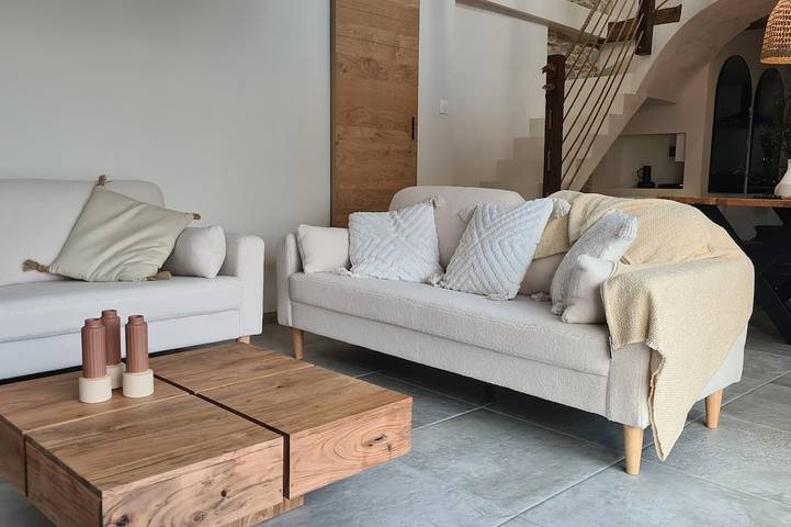 Magnificent farmhouse with hot tub in vaulted cellar in Dompierre-sur-Helpe, Avesnes-sur-Helpe