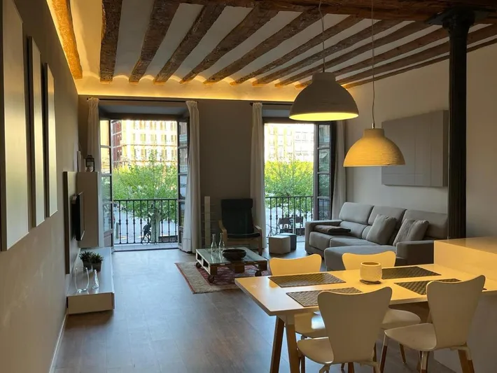 Apartamento de vacaciones para 5 personas, con balcón y vistas - 1