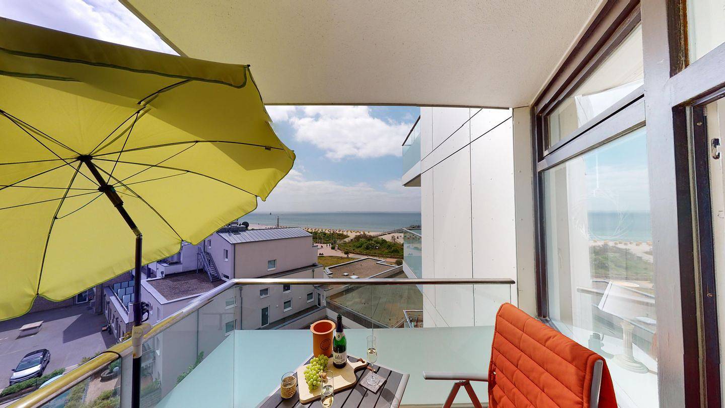 Ganze Wohnung, 52 m²-Ferienwohnung für bis zu 4 Personen mit Meerblick, Balkon, Pool und Sauna in Südstrand Pelzerhaken, Ostholstein