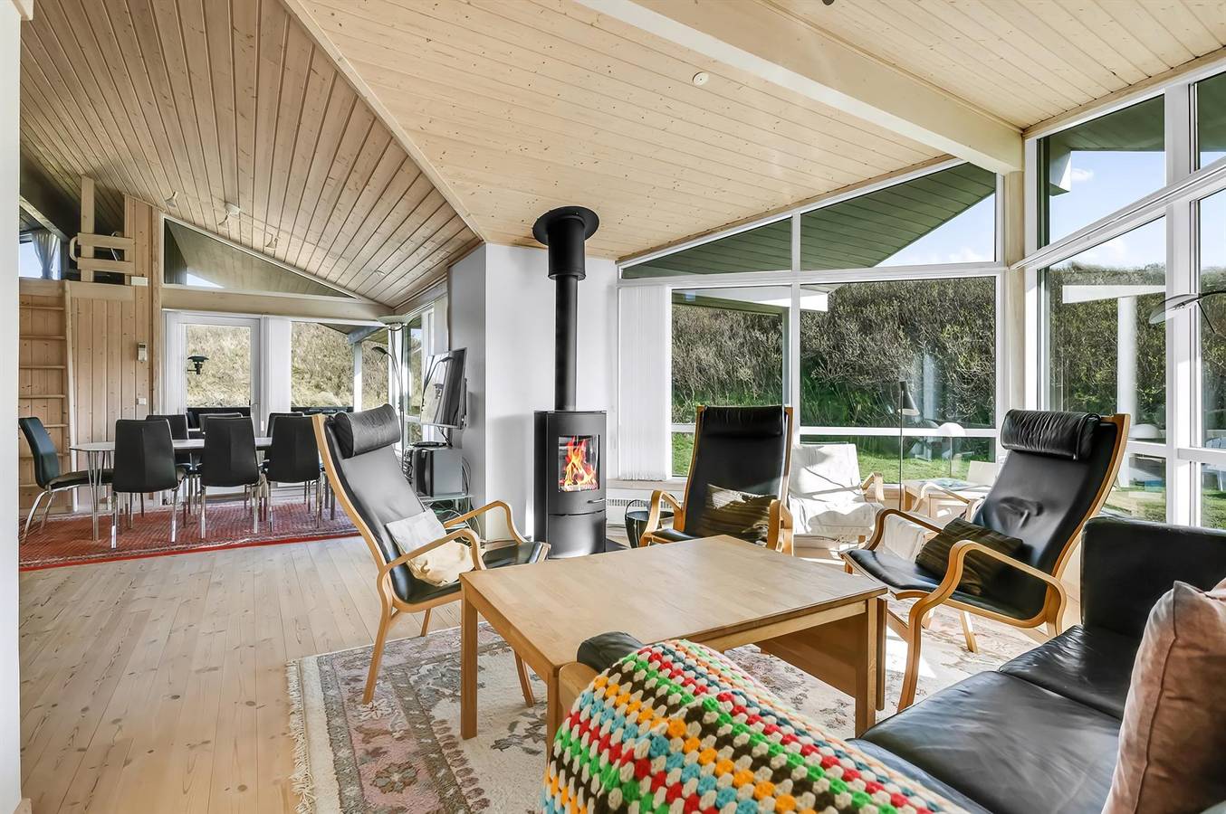 Beautiful home in Saltum w/ Wifi, 4 Bedrooms and Sauna in Jammerbugt
