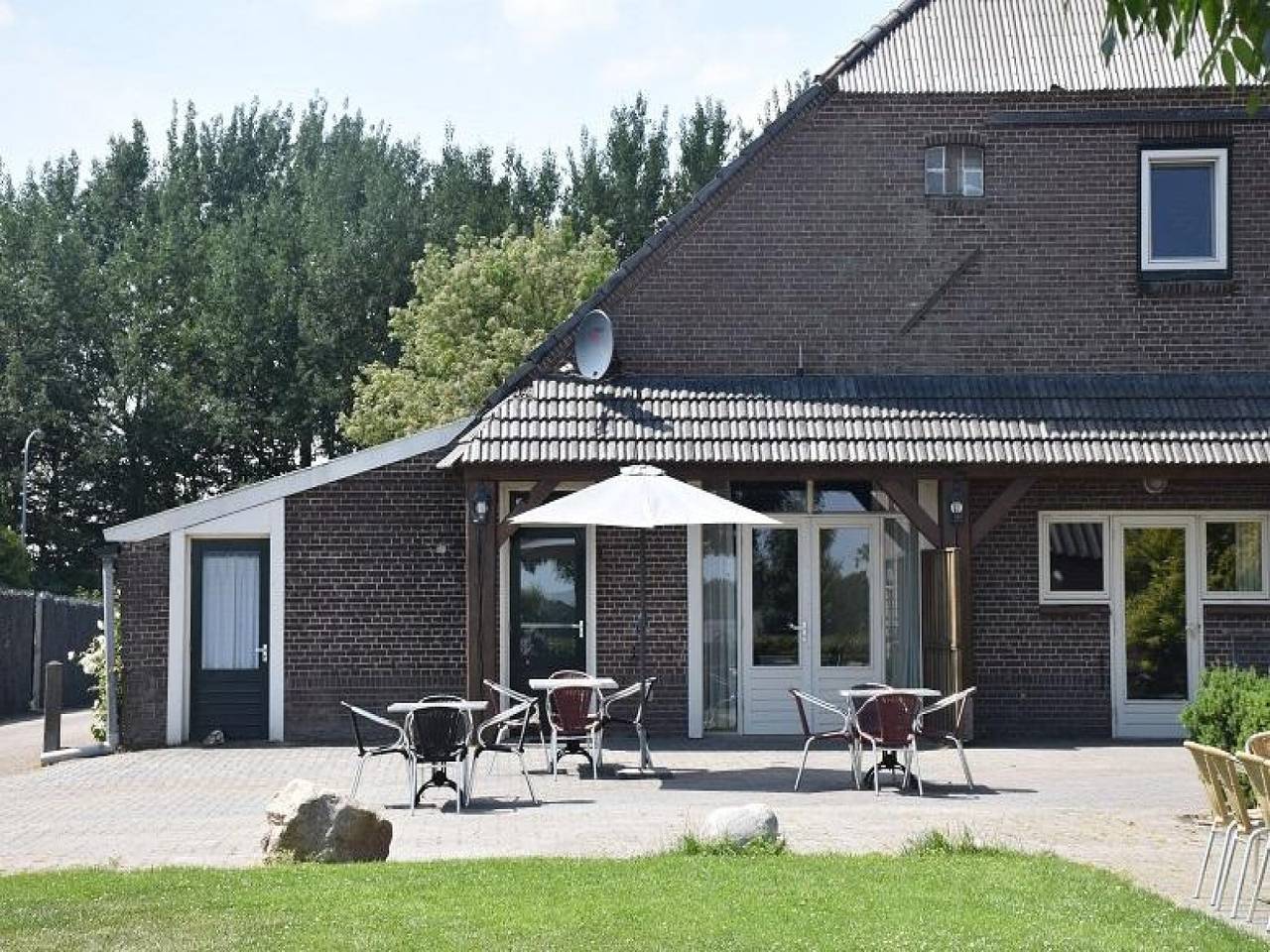 Ganze Wohnung, 6 Personen Ferienhaus, eingestellt für Behinderte. in Nationalpark Dwingelderveld