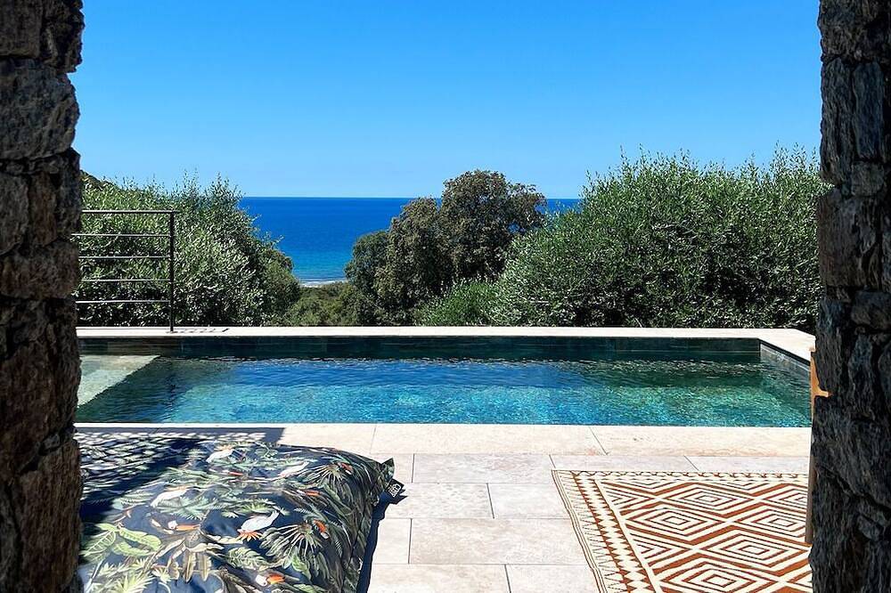 Villa U Lotu avec piscine et vue mer Deluxe Villa in Farinole, Region de Calvi