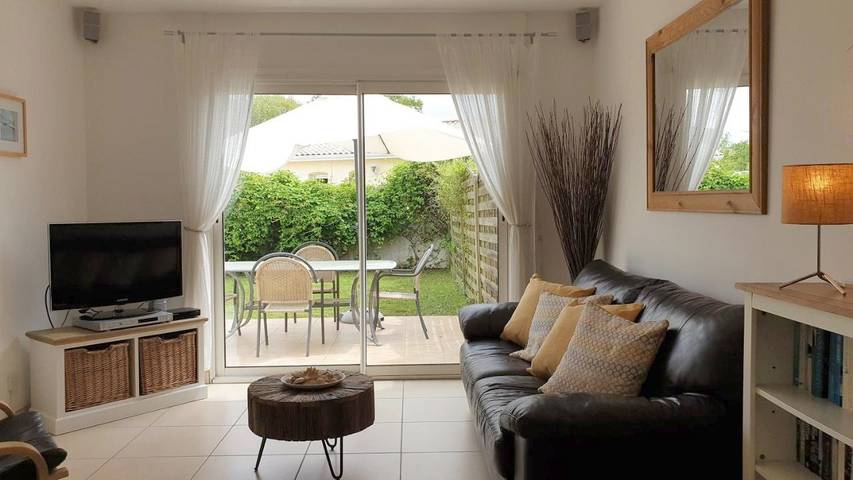 Location de vacances pour 4 personnes, avec jardin à Étaules - 2