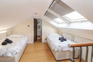 Log Cabin for 8 People in Stocksbridge, Sheffield, Photo 1