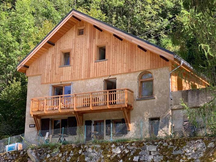 Maison pour 12 personnes, avec Balcon et Terrasse ainsi que Jardin et Vue à Oz