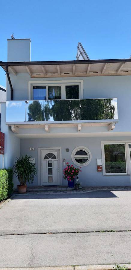 Ferienwohnung für 4 Personen, mit Balkon und Ausblick - 1