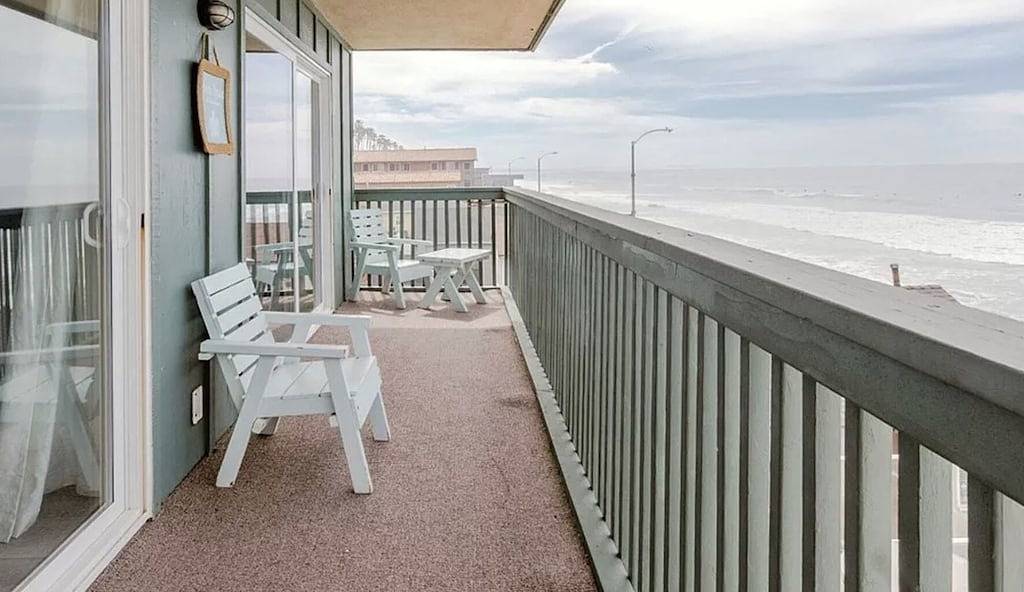 Ganze Wohnung, Beachfront! On the sand! Best location! in Oceanside, San Diego County