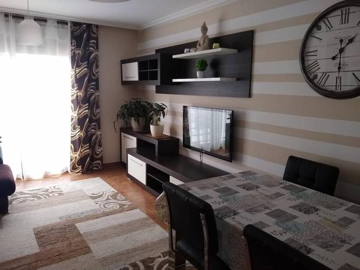 Apartamento de vacaciones para 4 personas, con piscina además de terraza y vistas - 1