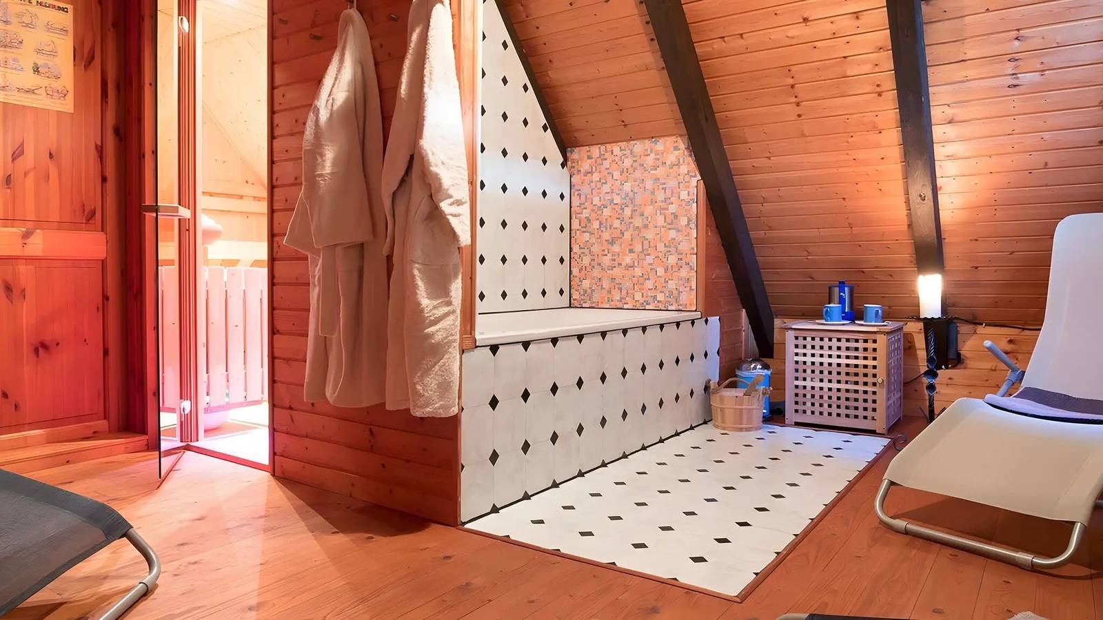 Ganze Wohnung, Apartment 'Ferienhof Hohe' mit Gemeinschaftspool, Garten und Wlan in Hiltpoltstein, Frankenalb