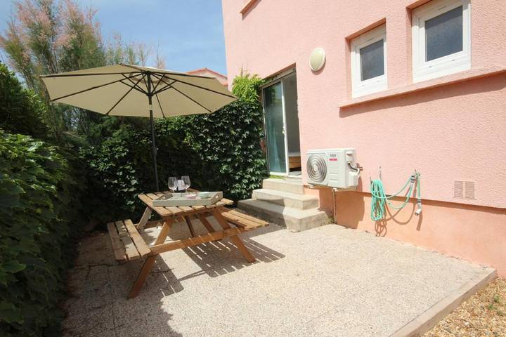 Gîte pour 4 personnes, avec terrasse et jardin dans Portiragnes Plage - 3