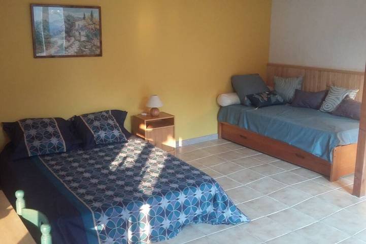 Gîte pour 5 personnes, avec jardin et piscine à Vire-sur-Lot - 3