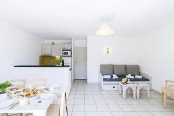 Chalet pour 7 Personnes dans Six-Fours-les-Plages, Région de Toulon, Photo 2