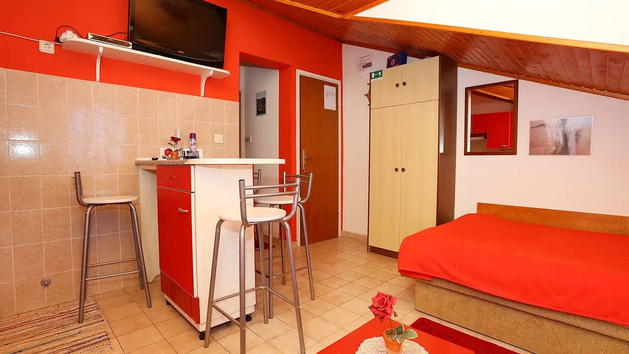 Ganze Ferienwohnung, Ferienwohnung für 4 Personen (29 m²) in Račišće in Račišće (Dalmatien), Korcula