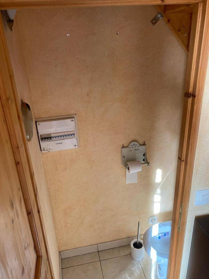 Location de vacances pour 2 personnes, avec vue et jardin à Savigné-l'Évêque - 3