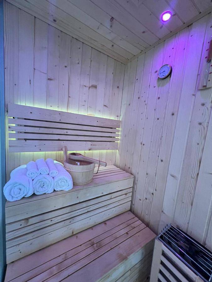 Gîte pour 4 personnes, avec sauna ainsi que jardin et vue, animaux acceptés à Sainte-Geneviève-des-Bois