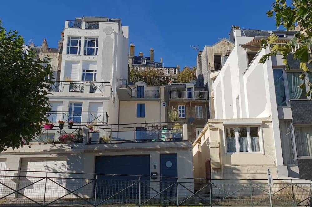 Appartement entier, Appartement 4p, au coeur de Granville, entre ports, plage, centre et haute ville in Granville, Côte de la Déroute