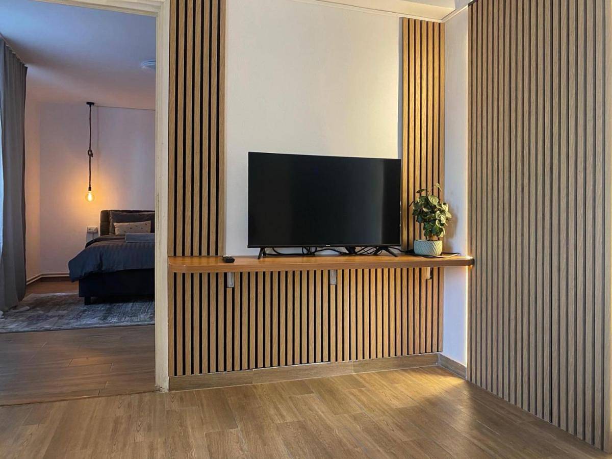 Appartement entier, Apartment with Balcony in Brașov, Carpates