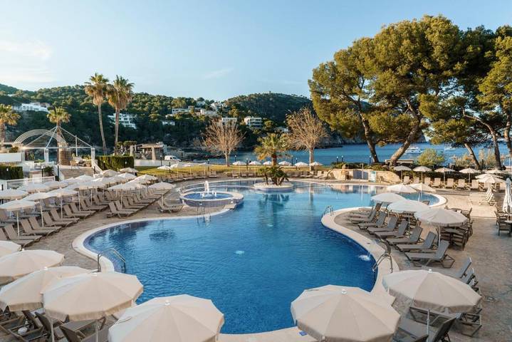 Hôtel pour 3 personnes, avec balcon et sauna ainsi que piscine et jacuzzi dans Camp de Mar - 2