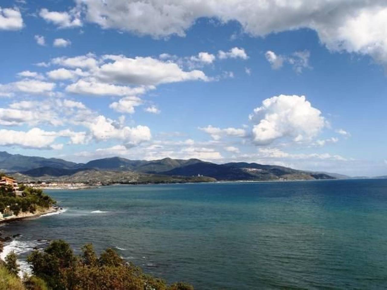 Wohnen in Traumhafter, ruhiger Lage am Meer in Casal Velino, Cilento