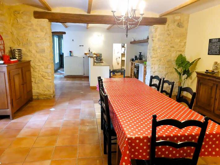 Gîte pour 10 personnes, avec piscine ainsi que terrasse et jardin - 1
