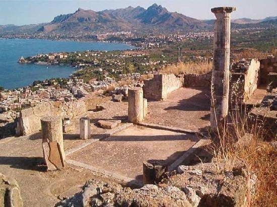 Location de vacances pour 5 personnes, avec piscine et terrasse ainsi que jardin et vue à Porticello - 3