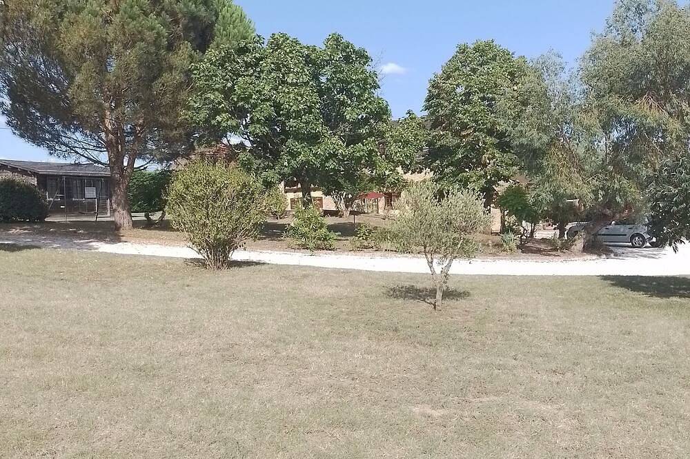 Maison Périgourdine Avec Piscine Privée. Située à 4 kms de Sarlat in Sarlat-la-Canéda, Périgord Noir