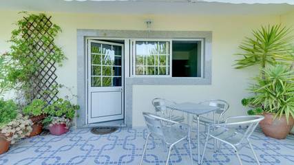Cottage pour 2 personnes, avec terrasse et piscine à Penafiel
